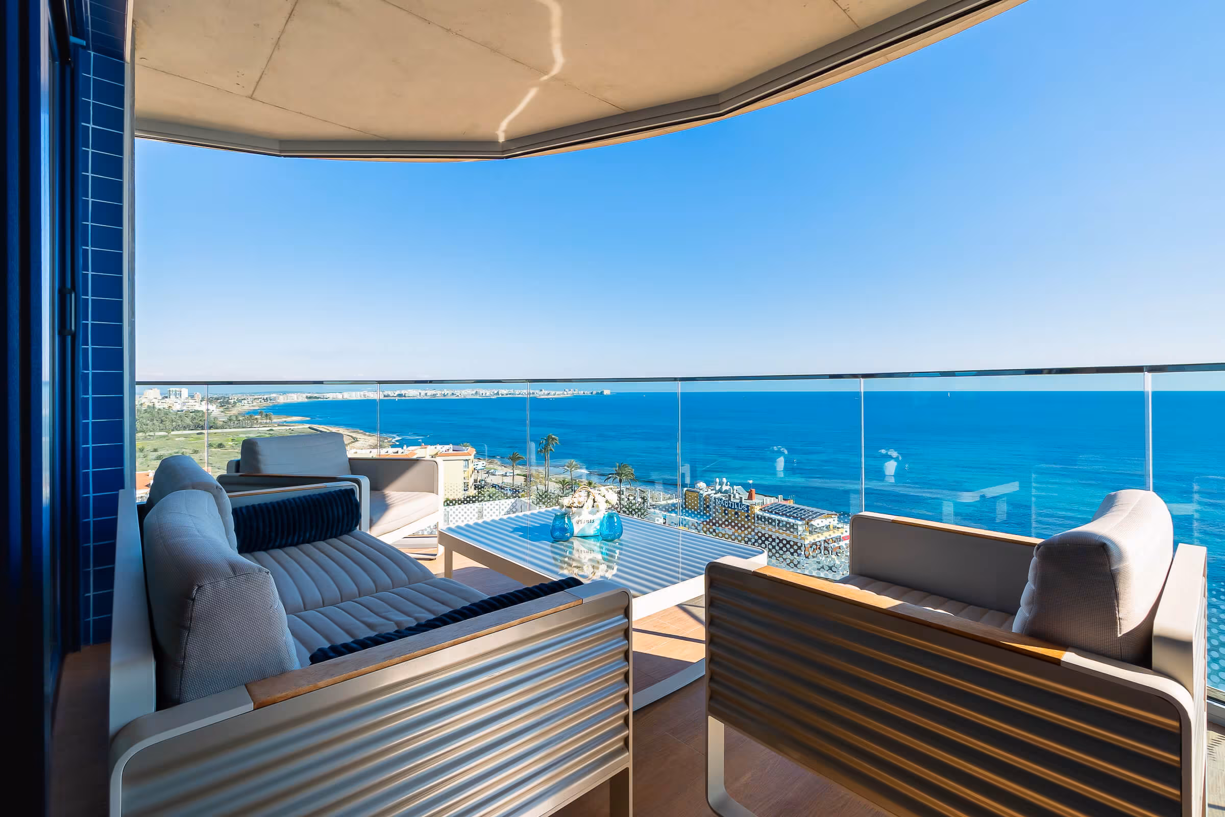 Apartament Punta Prima Torrevieja - taras 