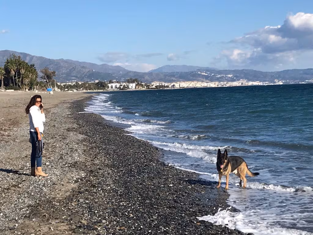Marbella otwiera plaże