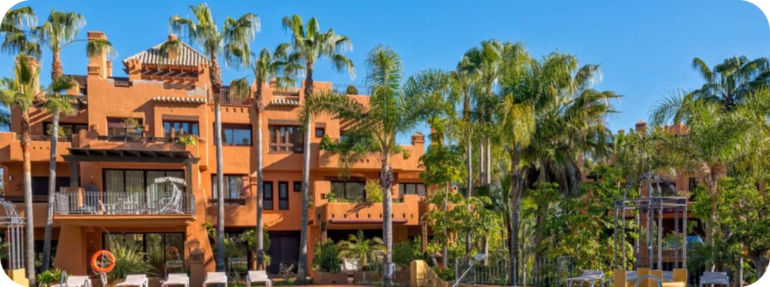Discover 3 luxury properties in 2 top locations on the Costa del Sol